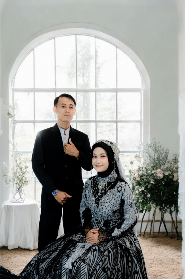 https://neng-bayu.webnikah.com/dirmember/00000028/afganstudio/photo-273054-321210-l-202504181117.jpg